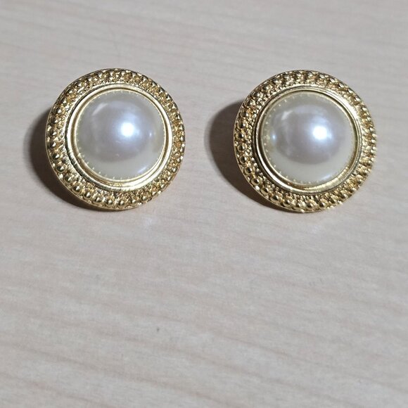 Estate Jewelry - Vintage Gold Tone Post Earrings With Faux Pearl Center